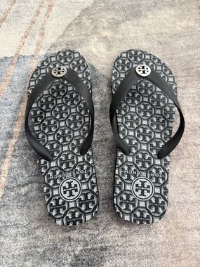 Tory Burch Black and Gray Logo Pattern Flip Flops